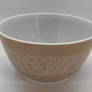 🍍 Small Pyrex Mixing Bowl